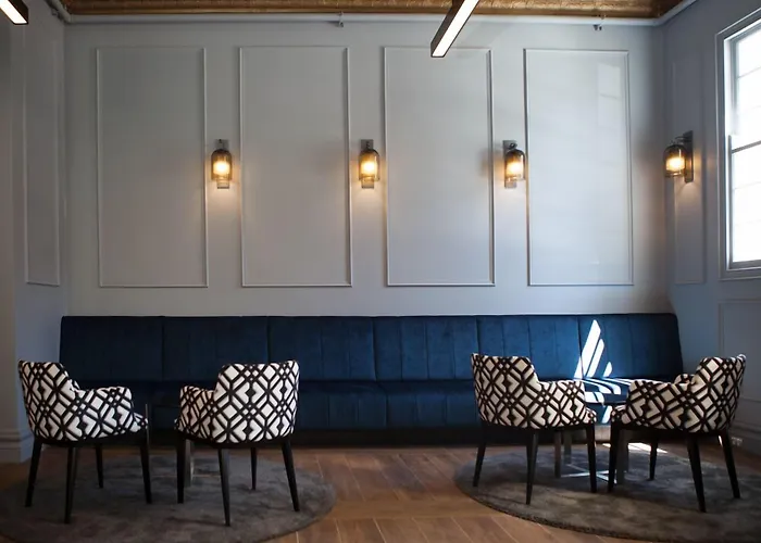 Mrs BanksBoutique Hotel